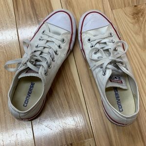 White All Star Converse Low Rise